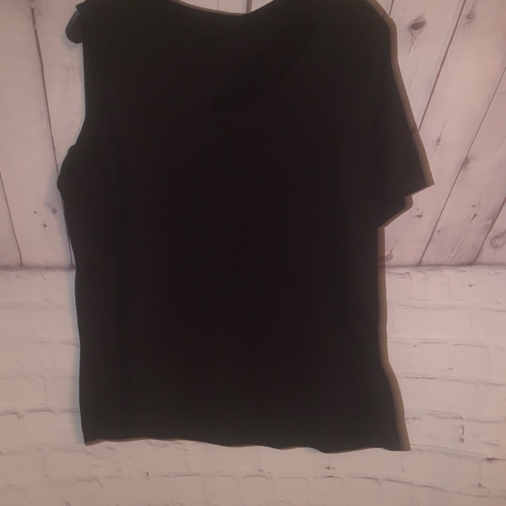 Chic Black Short Sleeve Women's Tee